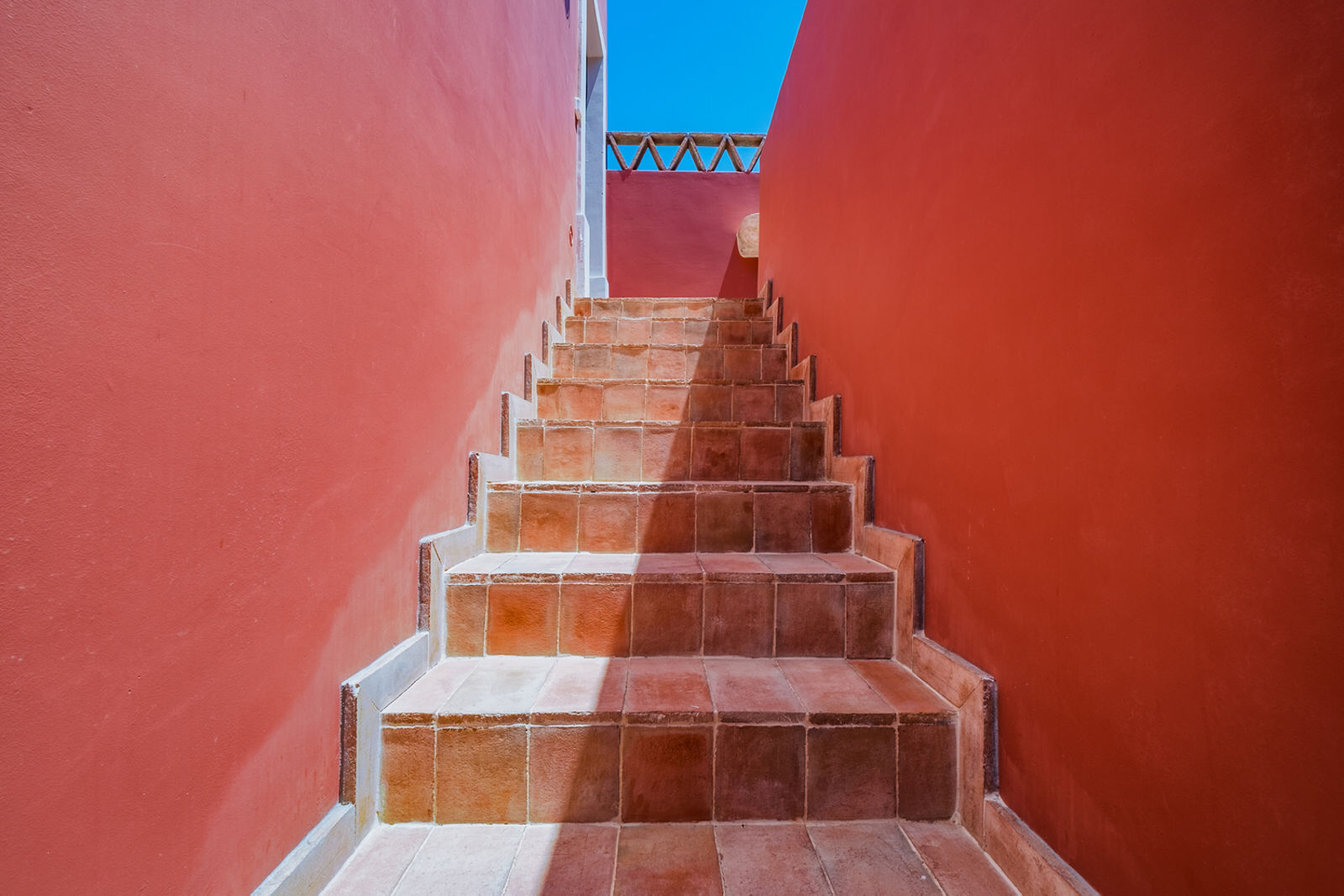 Live in terracotta
